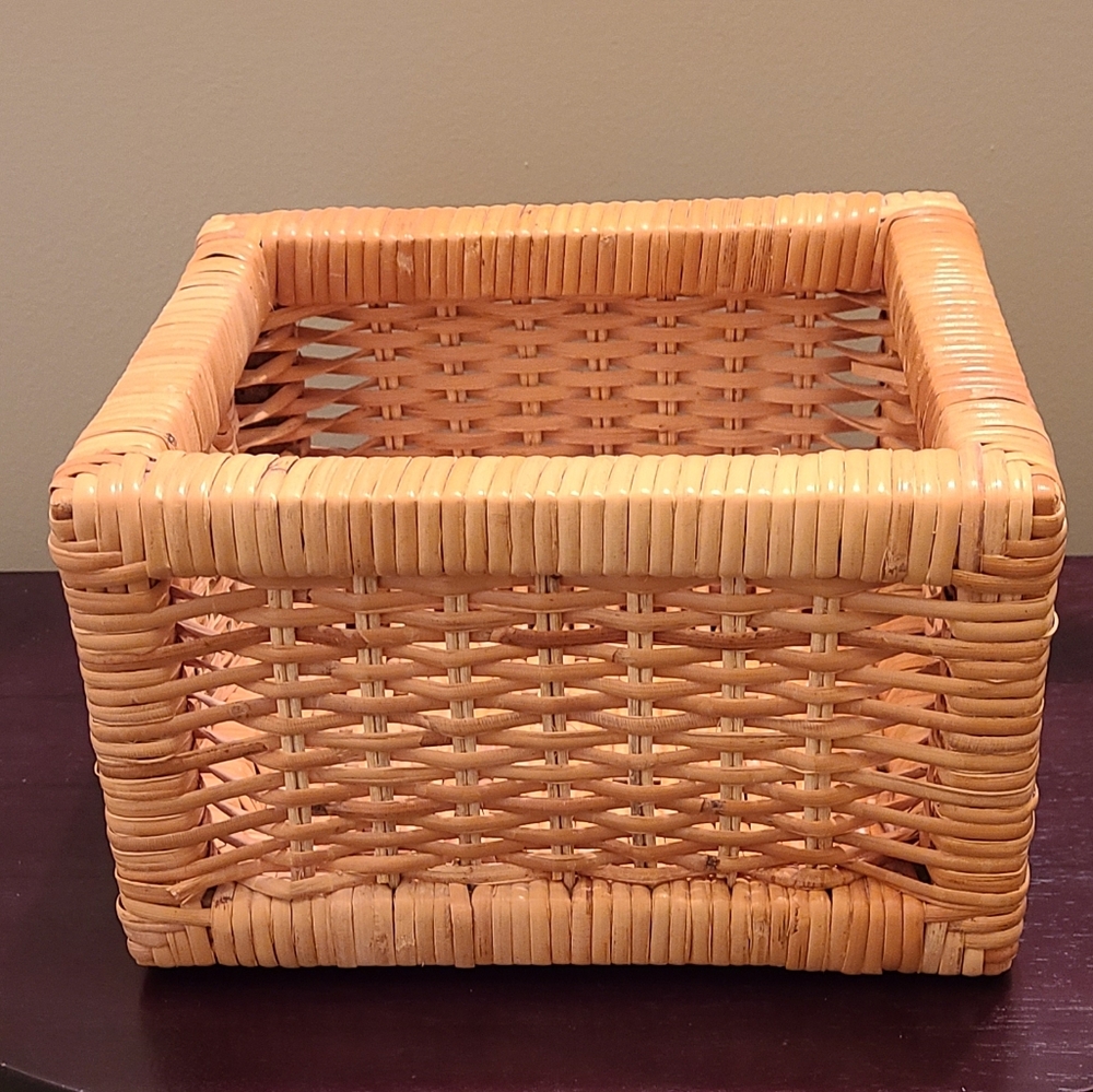 Wicker basket-Square